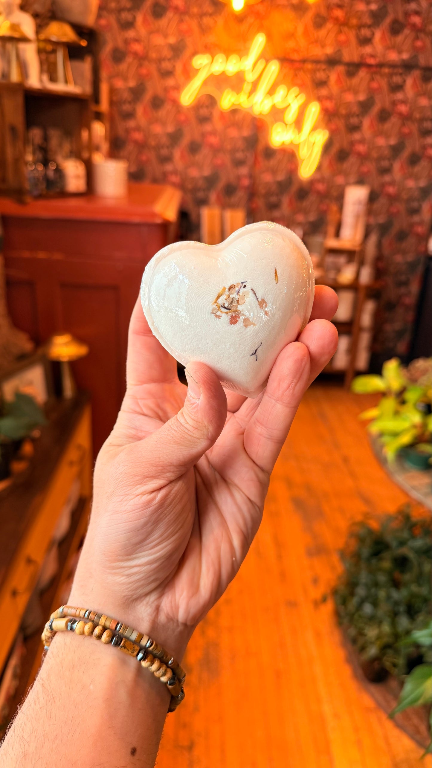 Boom Bath Bomb - White Speckled Heart