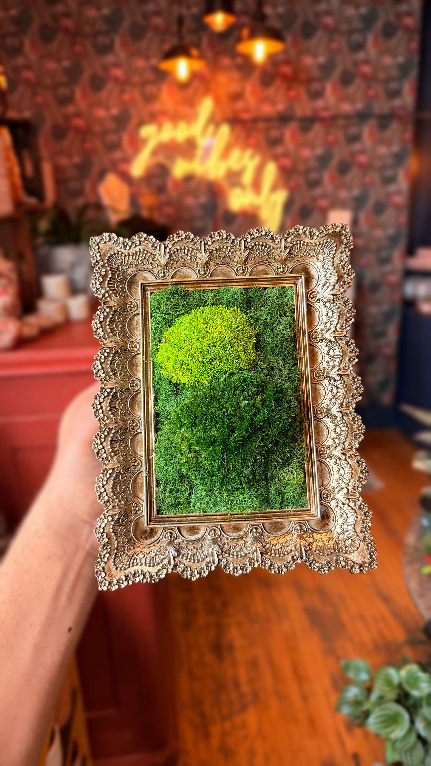 Small ‘ Regale’ Moss Art