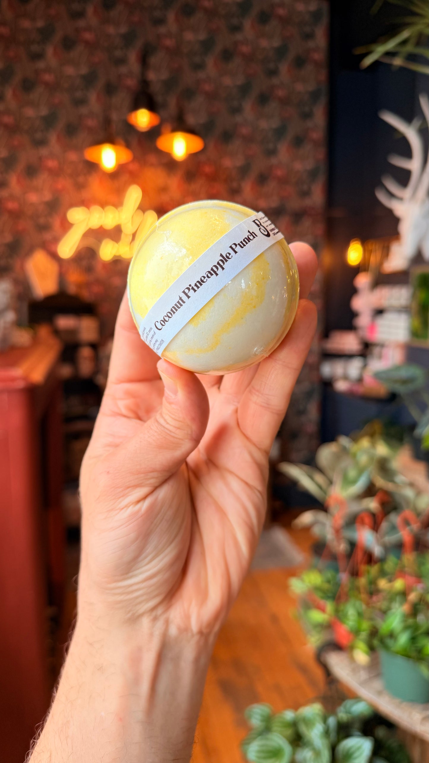 Boom Bath Bomb - Coconut Pineapple