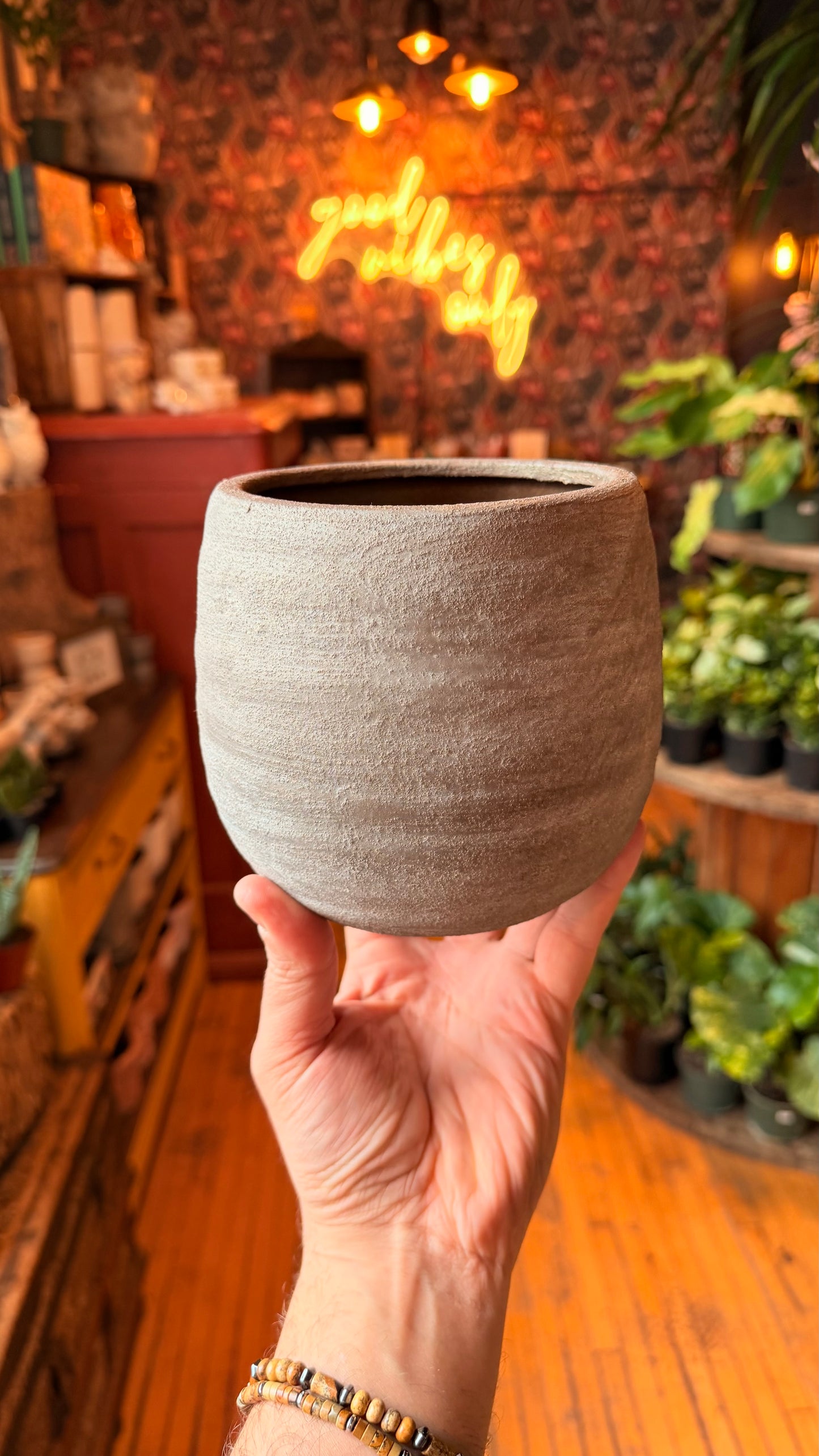 4.5” Textured Mud Planter