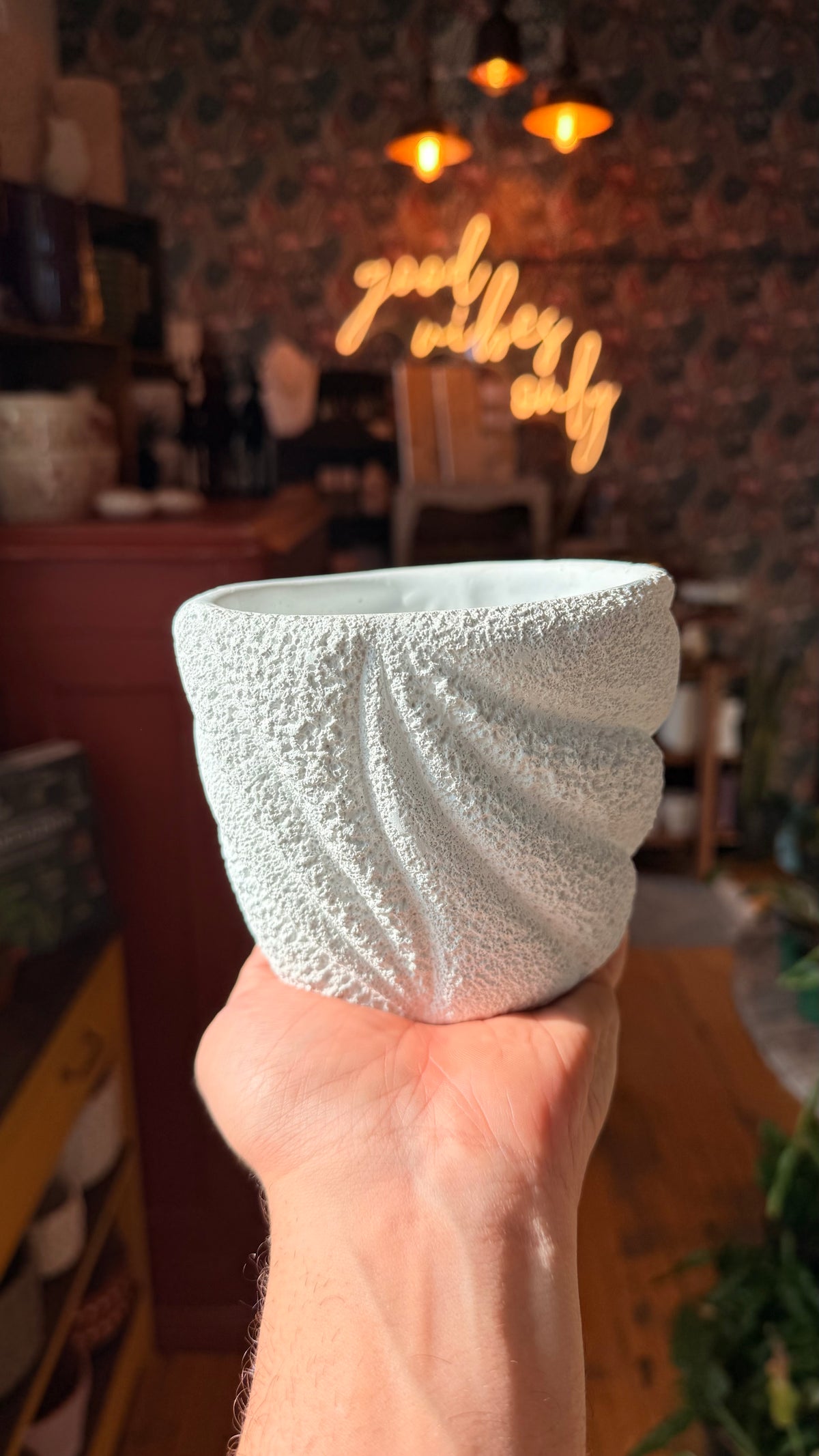 4” Seashell White Planter