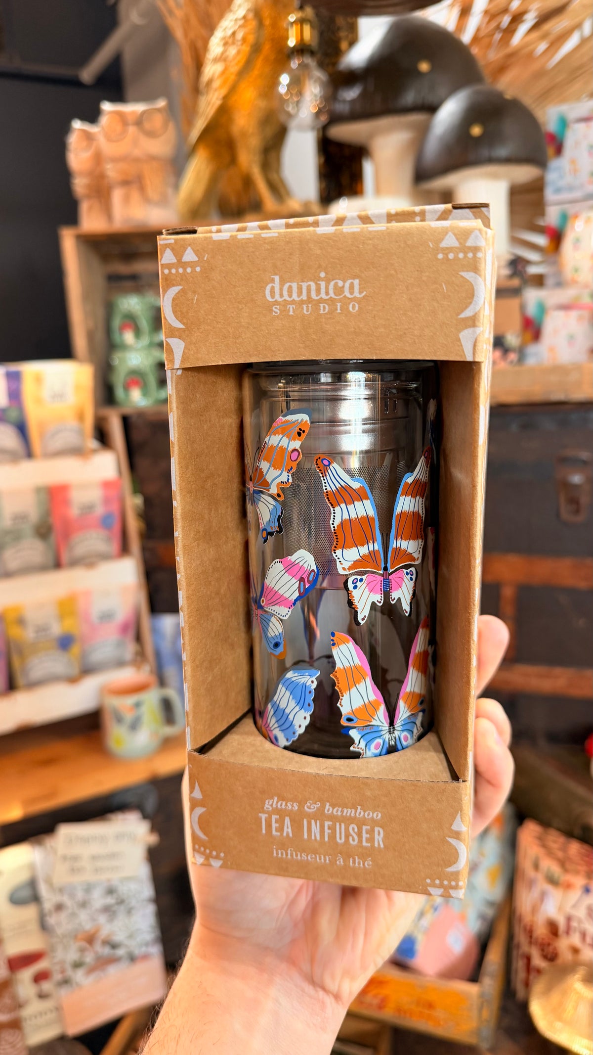 Butterfly Abstracts Tea Infuser Travel Mug
