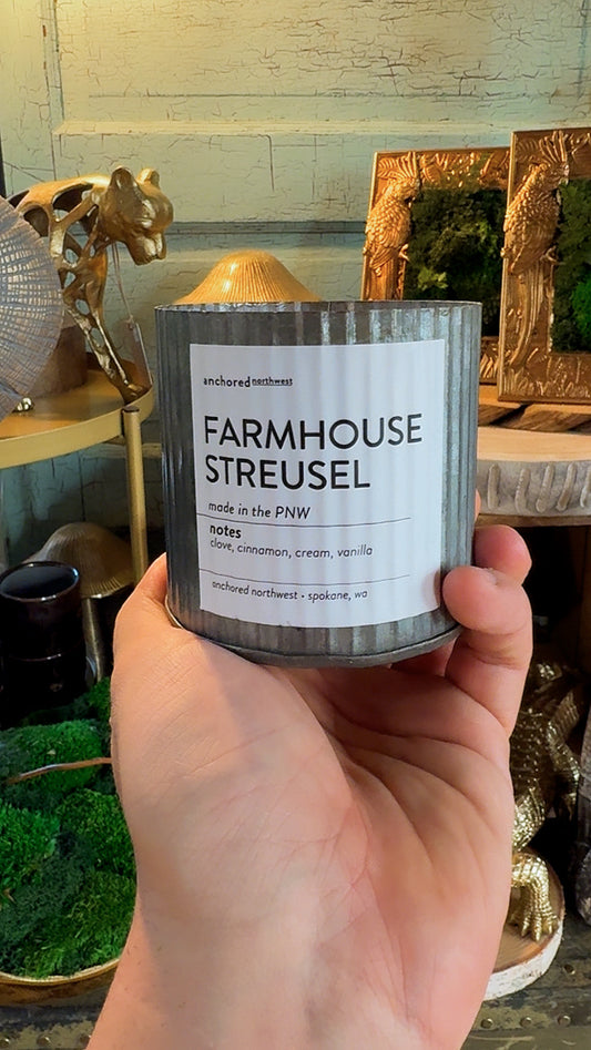 Anchored Woodwick Candle - Farmhouse Streusel