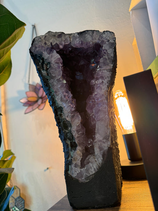 XL Amethyst Cathedral