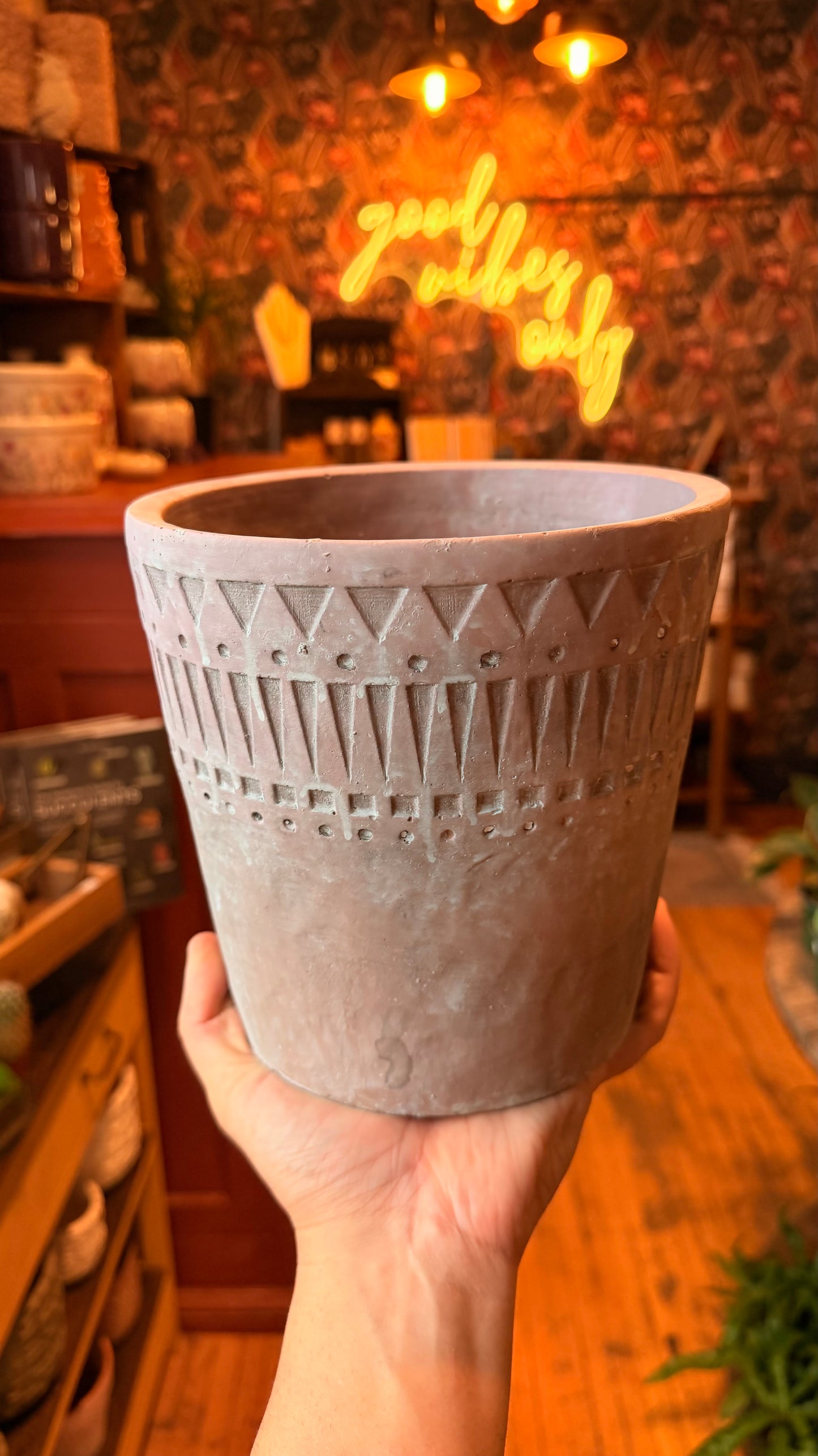 7” Geometric Lines Terracotta