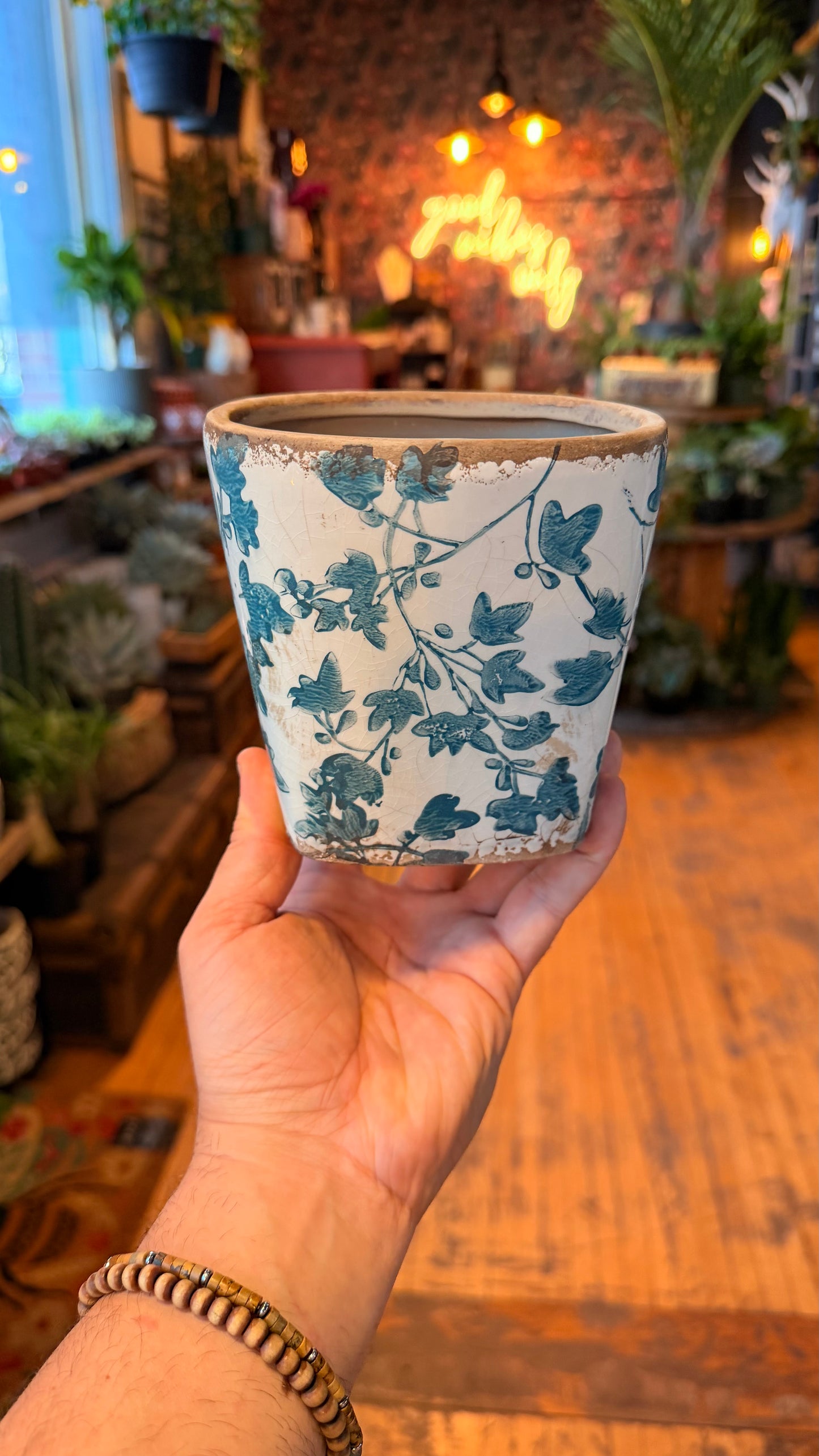 4.5” Vintage Vines Planter
