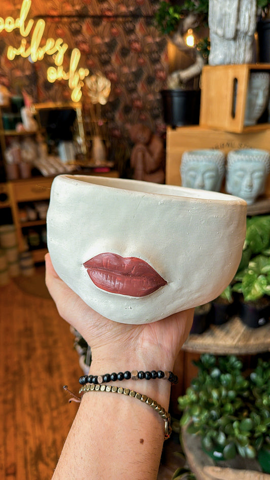 6” Red Lips Planter - Low