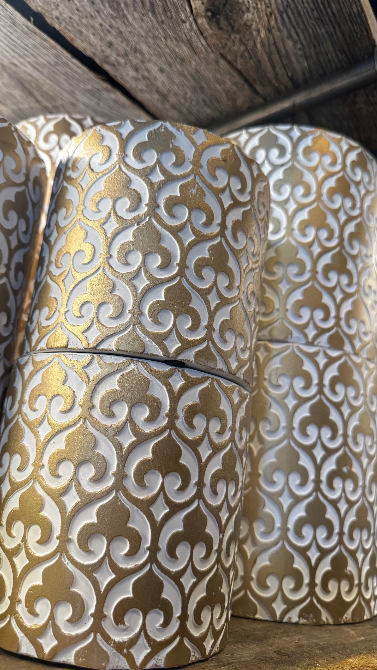 6.5” Fleur De Golden Planter