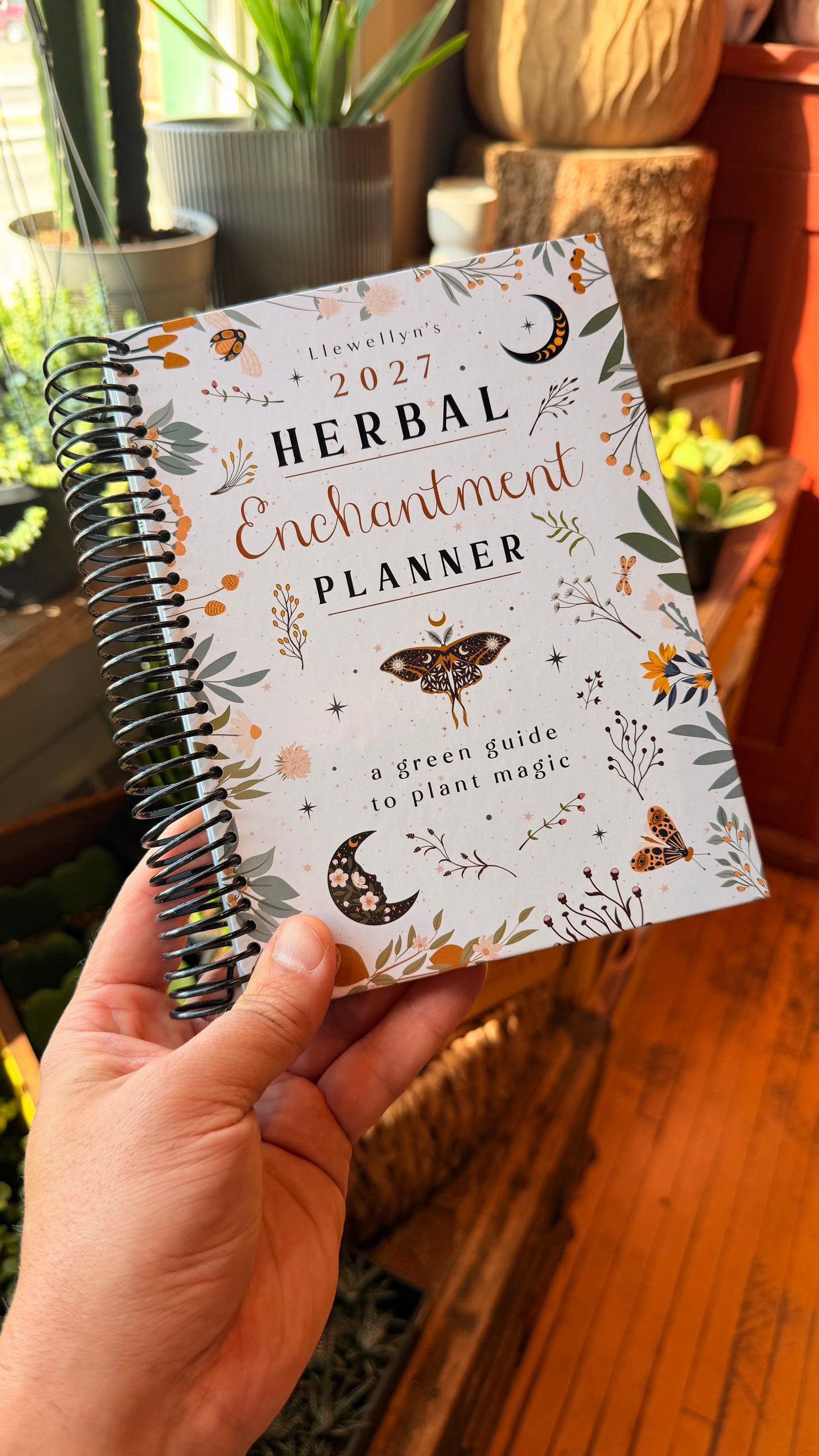 Herbal Enchantment Day Planner - 2027