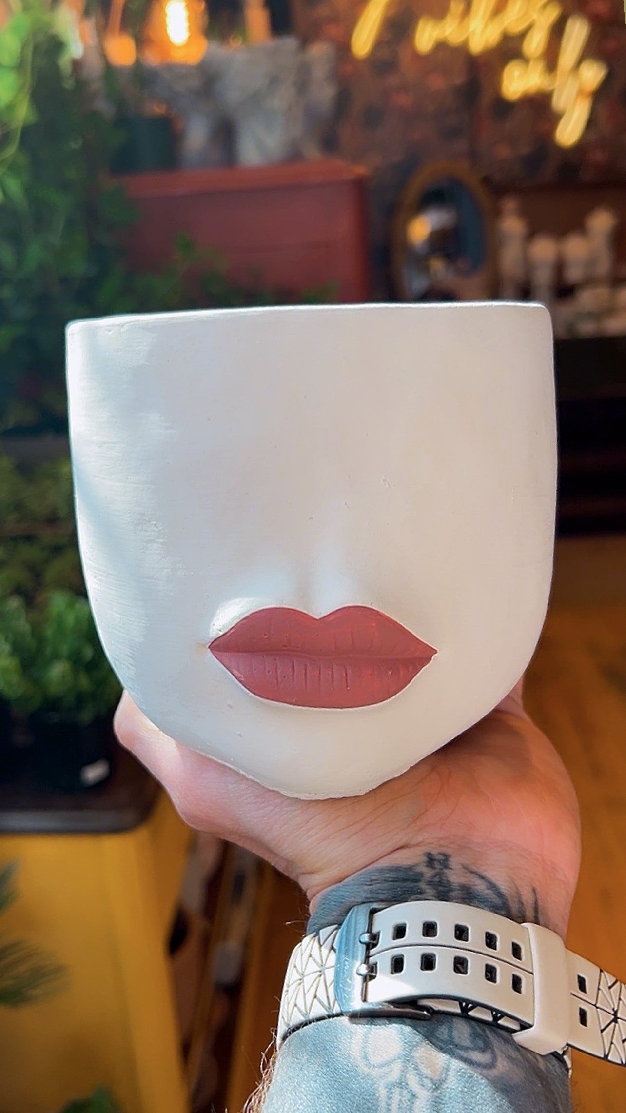 4.5” Red Lip Planter